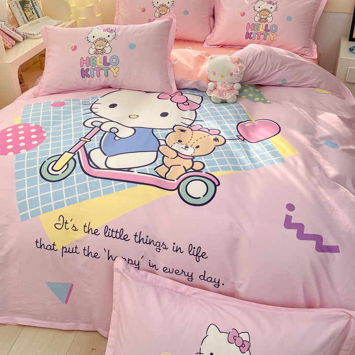 91家纺网 家纺一手货源 找家纺 博雅 2025新款三丽鸥大版印花全棉四件套专版花型 全棉大版（升级款信封枕）滑板KT猫