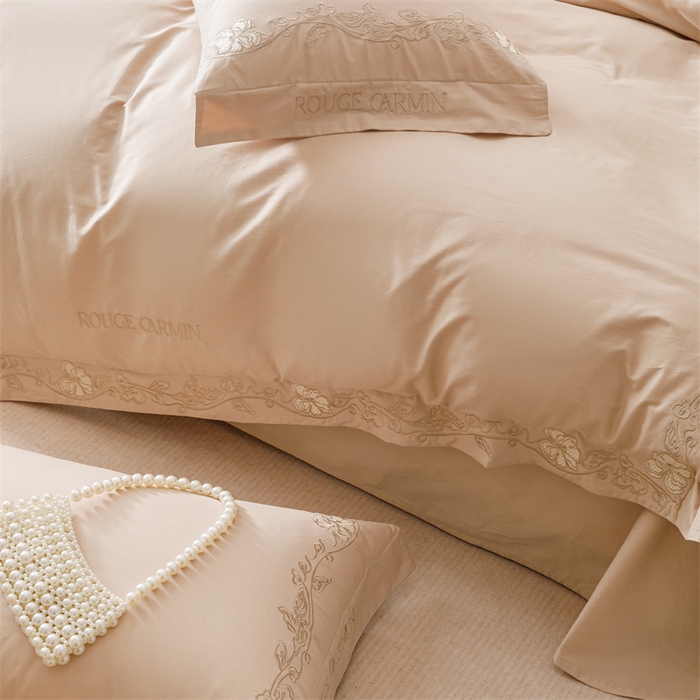 91家纺网 家纺一手货源 找家纺 艾莱家纺 2025新款A类精梳纯棉刺绣花四件套-赫柏 赫柏-花田米