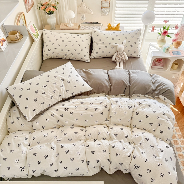 91家纺网 家纺一手货源 找家纺 慕澄家纺 2025新款小清新水洗棉印花四件套 萌趣版-黑系蝴蝶结