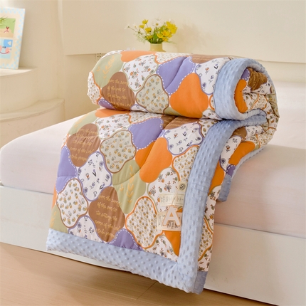 91家纺网 家纺一手货源 找家纺 云家 2025新款豆豆绒被子被芯夏凉被空调被四季被 田园碎花