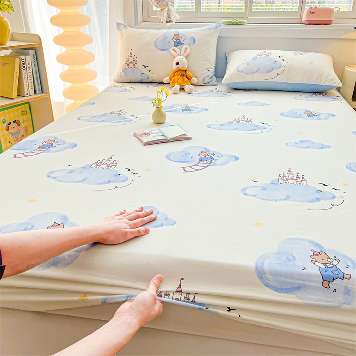 91家纺网 家纺一手货源 找家纺 雯豆2025春夏新品全棉床笠三件套学生成人印花纯棉床罩 全棉床笠-熊熊城堡