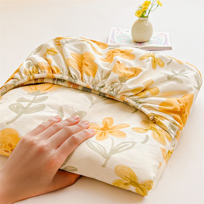 91家纺网 家纺一手货源 找家纺 雯豆2025春夏新品全棉床笠三件套学生成人印花纯棉床罩 全棉床笠-暖阳