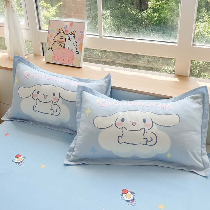 91家纺网 家纺一手货源 找家纺 博雅 2025新款三丽鸥大版印花全棉四件套专版花型 全棉大版（升级款信封枕）云朵玉桂狗