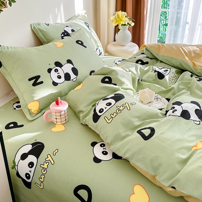 91家纺网 家纺一手货源 找家纺 棉造家居 2025新款亲肤舒适全棉纯棉印花系列三/四件套 熊猫宝贝