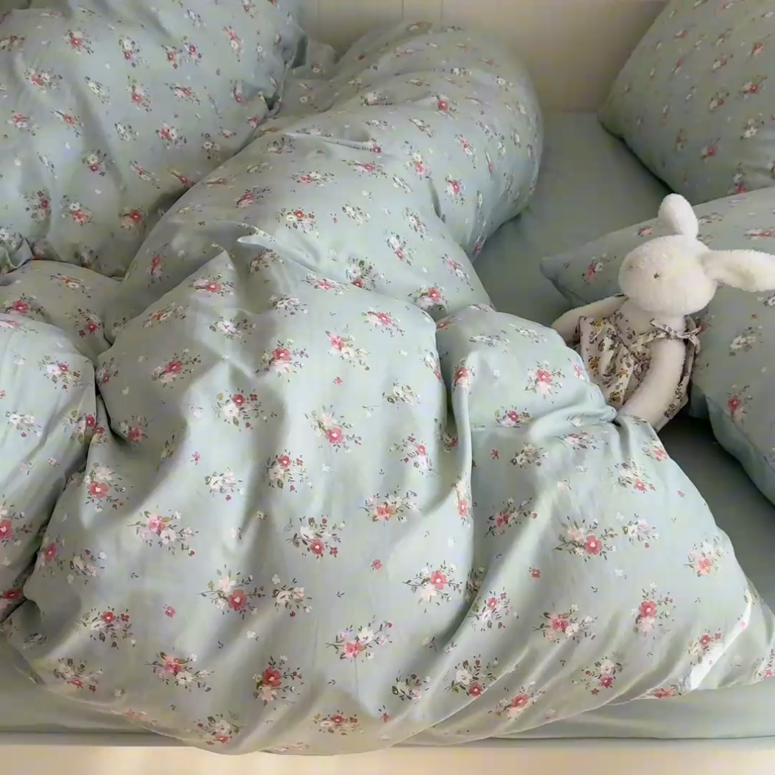 91家纺网 家纺一手货源 找家纺 慕澄家纺 2025新款小清新水洗棉印花四件套 萌趣版-珍妮