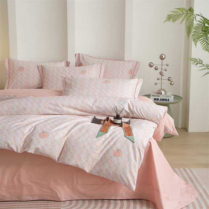 91家纺网 家纺一手货源 找家纺 曼秀琳 2025新款铂金棉数码印花四件套(全棉133*76) 梦幻南瓜-粉