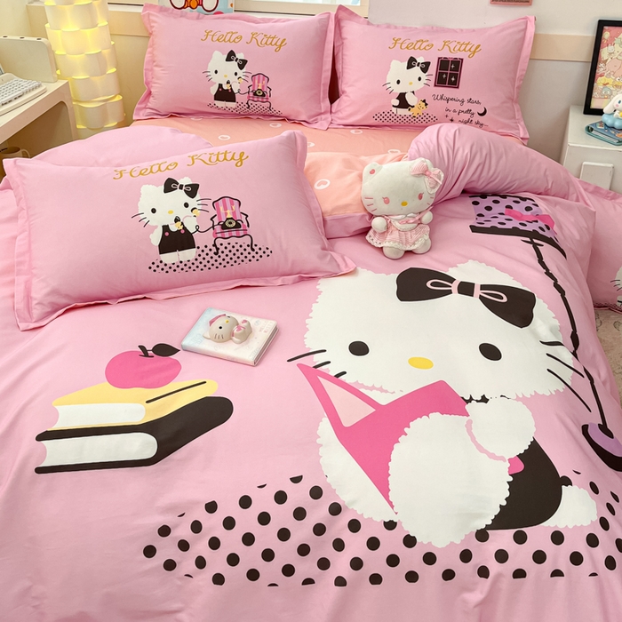 91家纺网 家纺一手货源 找家纺 博雅 2025新款三丽鸥大版印花全棉四件套专版花型 全棉大版（升级款信封枕）学习KT猫