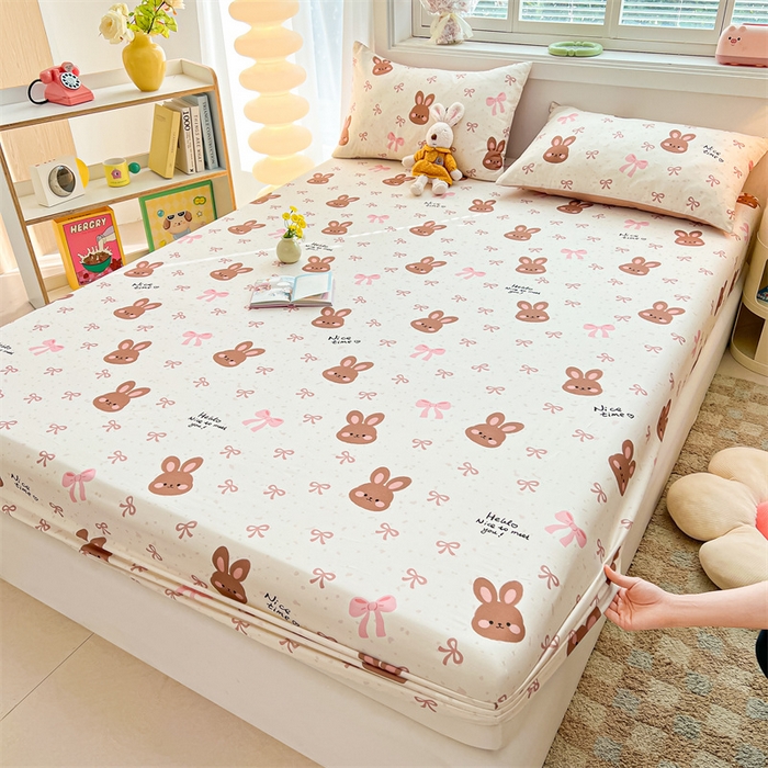 91家纺网 家纺一手货源 找家纺 雯豆2025春夏新品全棉床笠三件套学生成人印花纯棉床罩 全棉床笠-精灵兔