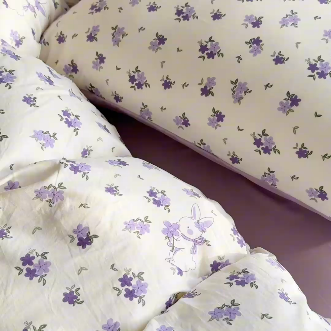 91家纺网 家纺一手货源 找家纺 慕澄家纺 2025新款小清新水洗棉印花四件套 萌趣版-兔寻花