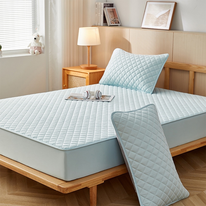 91家纺网 家纺一手货源 找家纺 布卢姆床垫 2025新款A类水洗棉大豆夹棉床笠 菱形格-浅天蓝