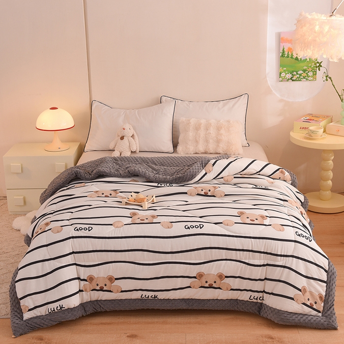 91家纺网 家纺一手货源 找家纺 云家 2025新款豆豆绒被子被芯夏凉被空调被四季被 欢乐小熊