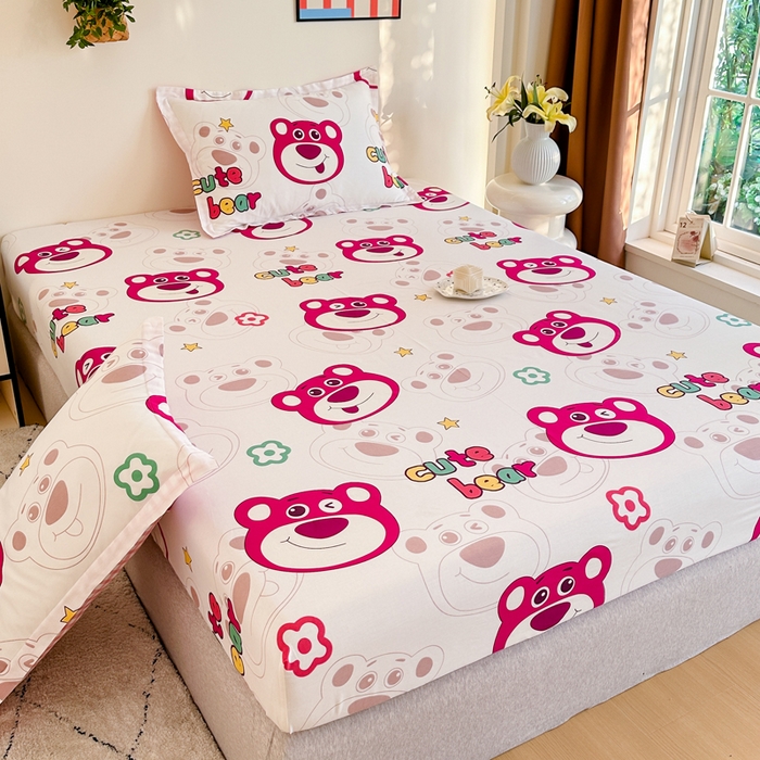 91家纺网 家纺一手货源 找家纺 棉造家居 2025新款亲肤舒适全棉纯棉印花单床笠 草莓熊熊