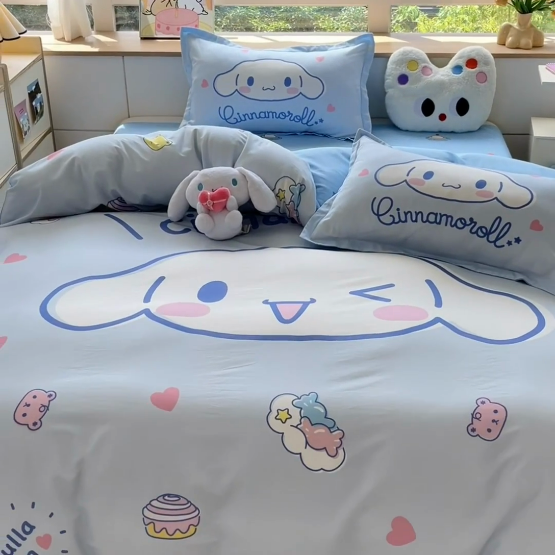 91家纺网 家纺一手货源 找家纺 博雅 2025新款三丽鸥大版印花全棉四件套专版花型 全棉大版（升级款信封枕）开心玉桂狗