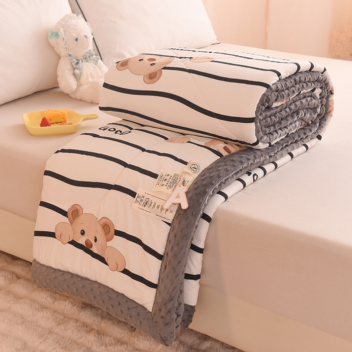 91家纺网 家纺一手货源 找家纺 云家 2025新款豆豆绒被子被芯夏凉被空调被四季被 欢乐小熊