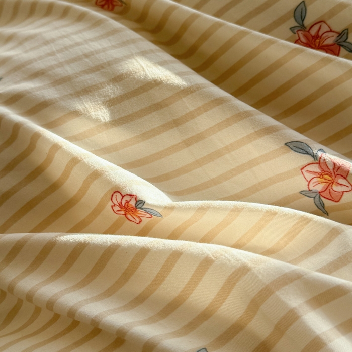 91家纺网 家纺一手货源 找家纺 赫然 2026新款水洗双层纱单品被套 樱花季