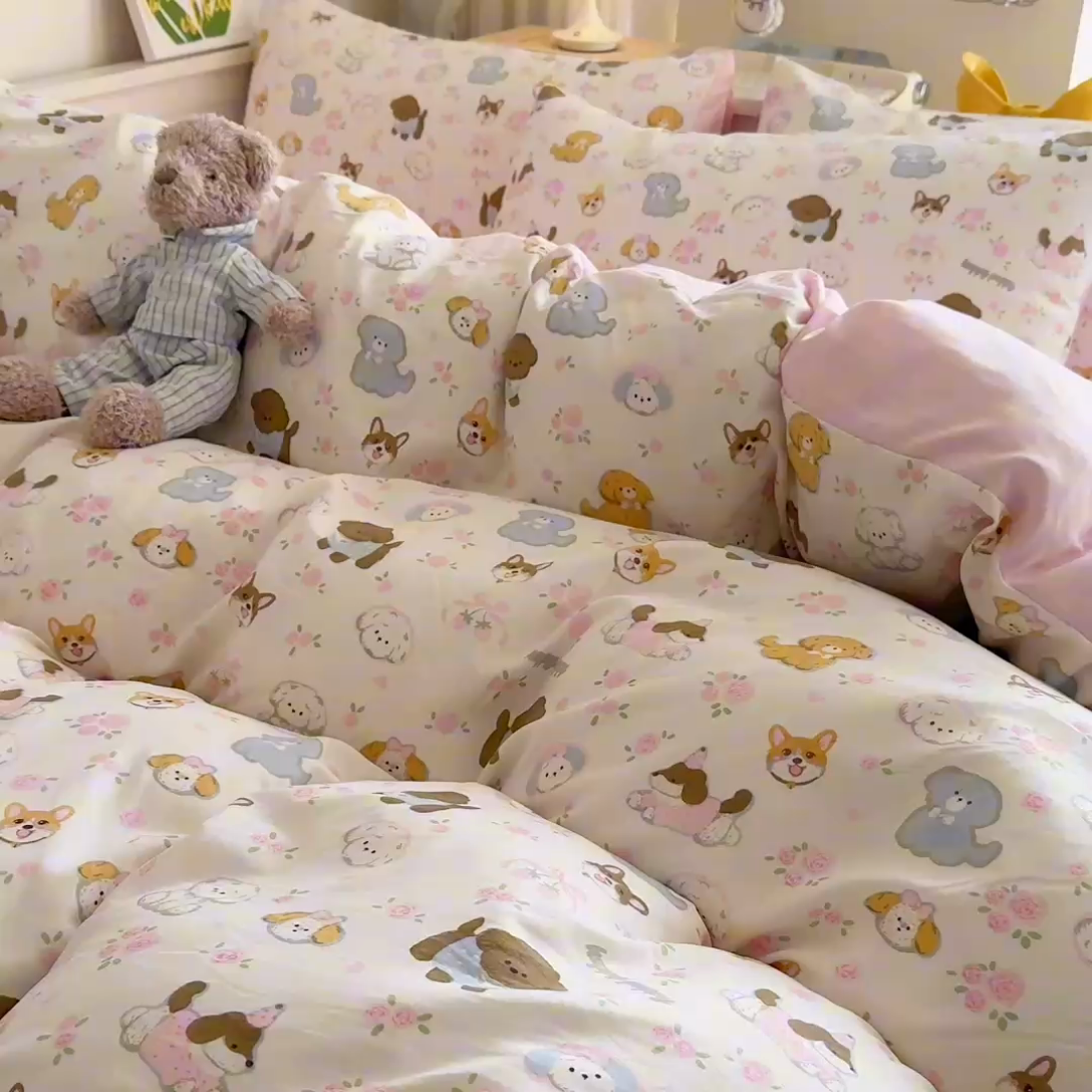 91家纺网 家纺一手货源 找家纺 慕澄家纺 2025新款小清新水洗棉印花四件套 萌趣版-狗狗派对