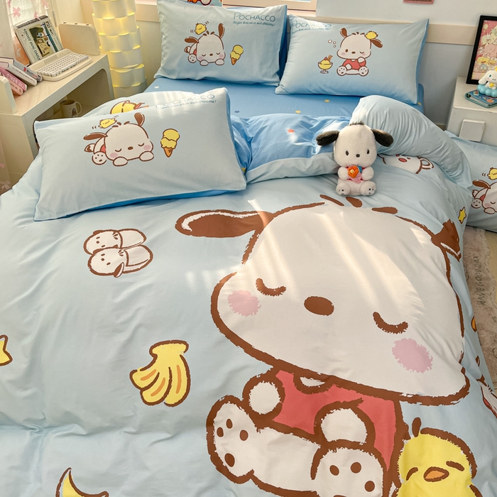 91家纺网 家纺一手货源 找家纺 博雅 2025新款三丽鸥大版印花全棉四件套专版花型 全棉大版（普通款口袋枕）香蕉帕恰狗