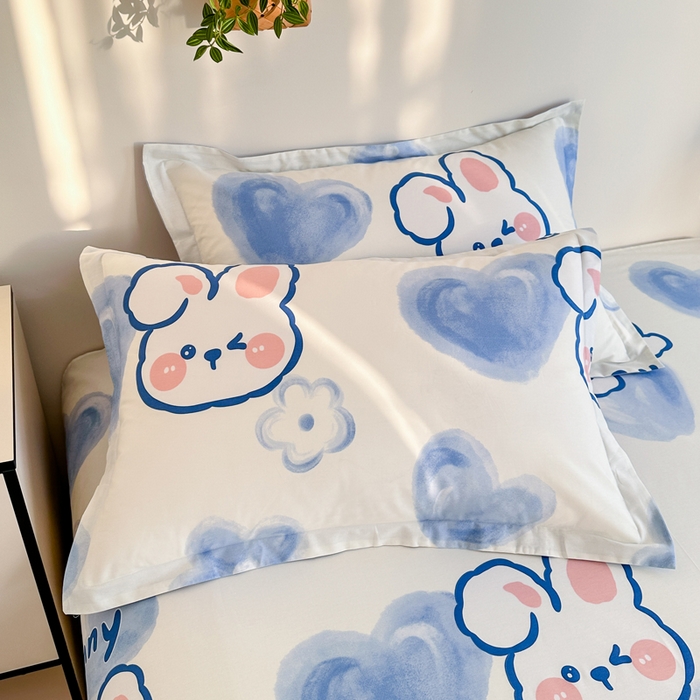 91家纺网 家纺一手货源 找家纺 棉造家居 2025新款亲肤舒适全棉纯棉印花系列三/四件套 晴天小兔