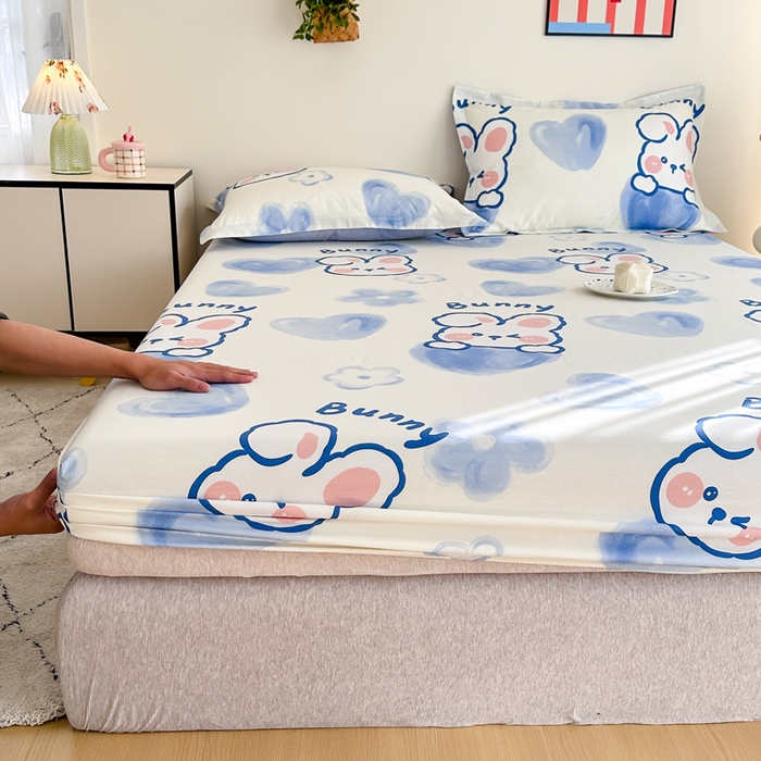 91家纺网 家纺一手货源 找家纺 棉造家居 2025新款亲肤舒适全棉纯棉印花单床笠 晴天小兔