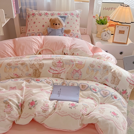 韩巢家纺 2025新款学生宿舍上下铺印花被套床单三件套 小熊玩偶屋