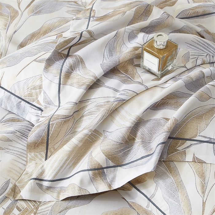 91家纺网 家纺一手货源 找家纺 曼秀琳 2025新款铂金棉数码印花四件套(全棉133*76) 神秘雨林-驼