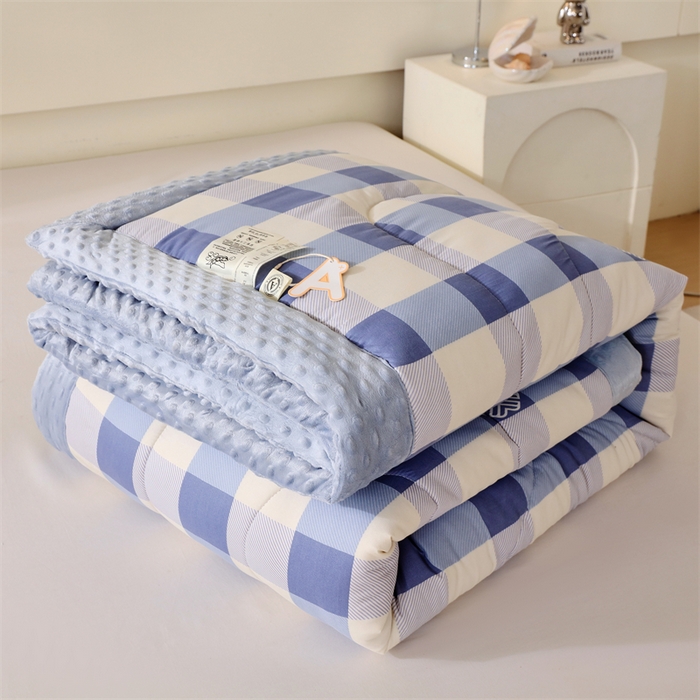 91家纺网 家纺一手货源 找家纺 云家 2025新款豆豆绒被子被芯夏凉被空调被四季被 简格