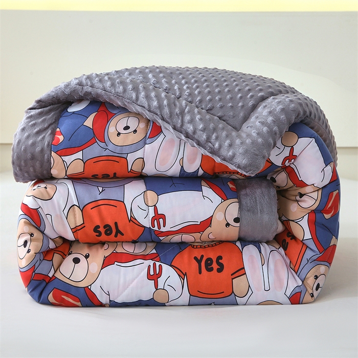 91家纺网 家纺一手货源 找家纺 云家 2025新款豆豆绒被子被芯夏凉被空调被四季被 酷酷熊