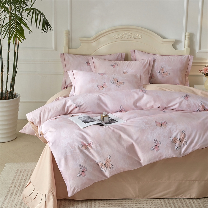 91家纺网 家纺一手货源 找家纺 曼秀琳 2025新款铂金棉数码印花四件套(全棉133*76) 浅梦-粉