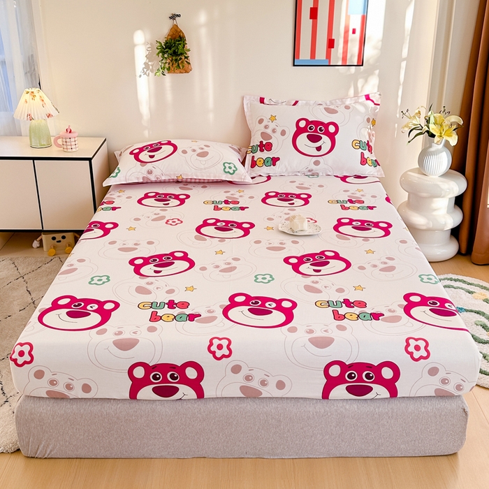 91家纺网 家纺一手货源 找家纺 棉造家居 2025新款亲肤舒适全棉纯棉印花单床笠 草莓熊熊