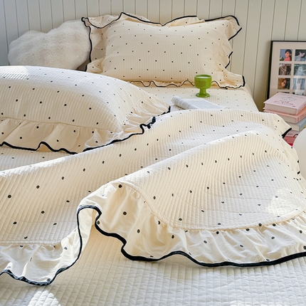 繁花家居 2025新款韩式大花边夹棉床盖系列 波点象牙白