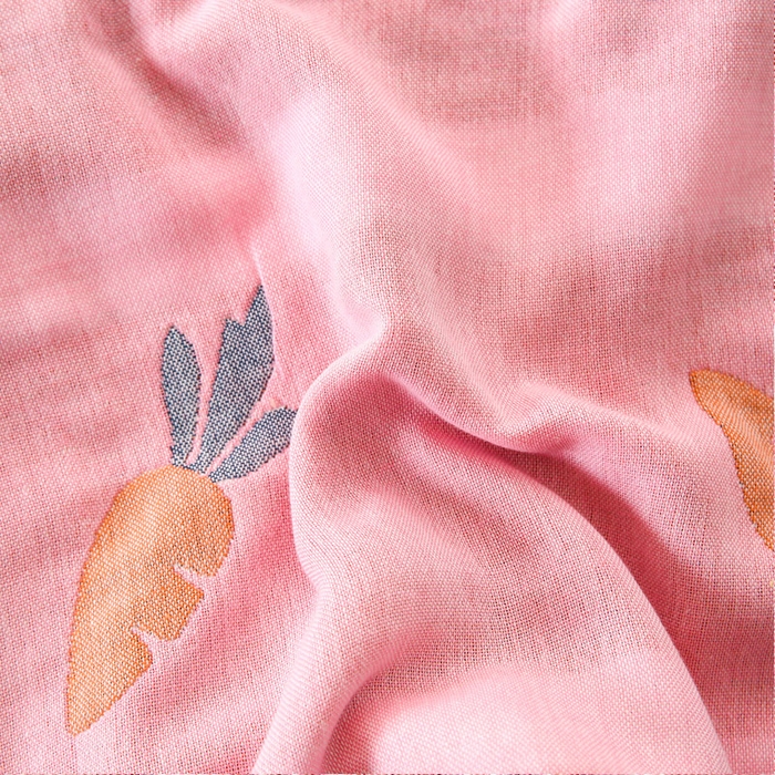 91家纺网 家纺一手货源 找家纺 朴尔家纺-毛巾被 2025新款A类全棉卡通六层纱布儿童枕套 多彩胡萝卜粉