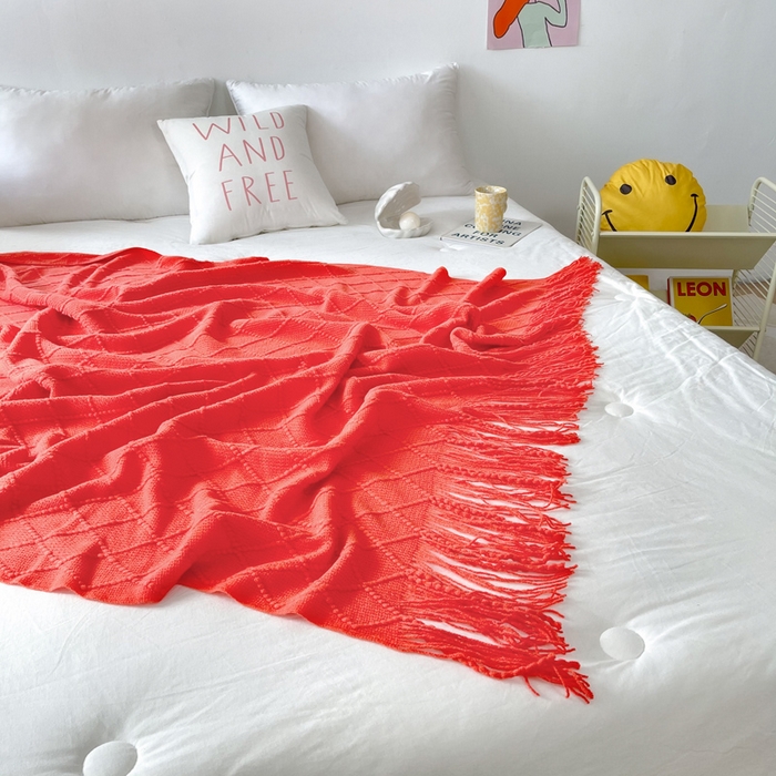 91家纺网 家纺一手货源 找家纺 朴尔家纺-毛巾被 2025新款菱形格条纹流苏手工针织毯 大红色