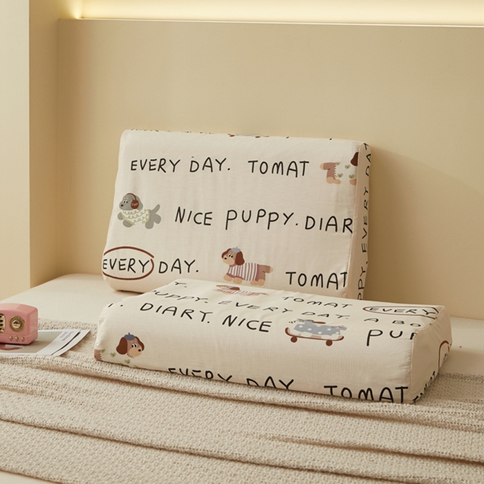 91家纺网 家纺一手货源 找家纺 翎盈家纺 2025新款纯棉小清新乳胶枕专用枕套 运动狗狗