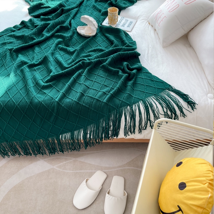 91家纺网 家纺一手货源 找家纺 朴尔家纺-毛巾被 2025新款菱形格条纹流苏手工针织毯 墨绿色
