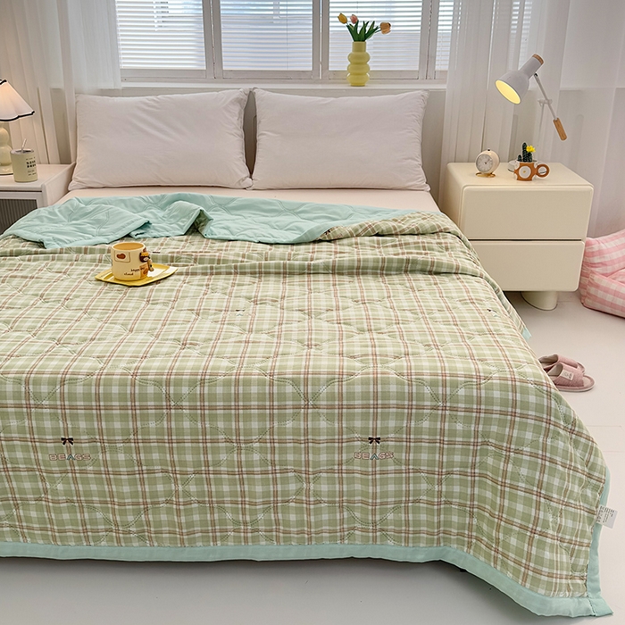 91家纺网 家纺一手货源 找家纺 悦织湾2025新款亲肤水洗棉夏被印花纯色升级版芦荟棉夏凉被空调被跑量款 印花-蝴蝶格