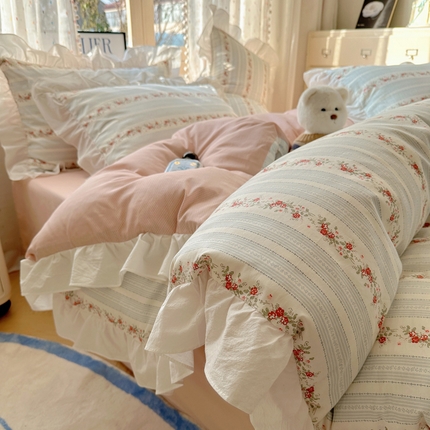 2025春夏新款全棉纯棉碎花花边13372四件套 蓝美人