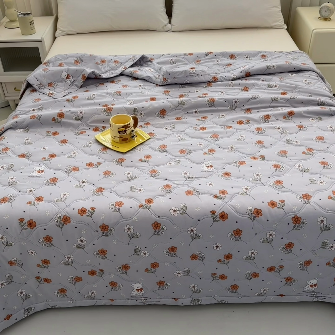 91家纺网 家纺一手货源 找家纺 悦织湾2025新款芦荟棉亲肤绒夏被钻石绒超声波夏凉被批发福利赠品礼品被 梦境