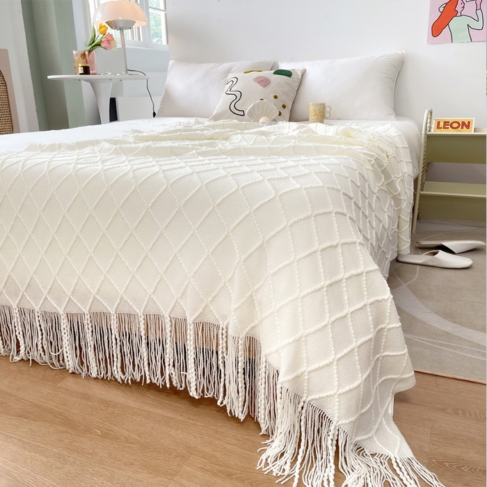 91家纺网 家纺一手货源 找家纺 朴尔家纺-毛巾被 2025新款菱形格条纹流苏手工针织毯 乳白色