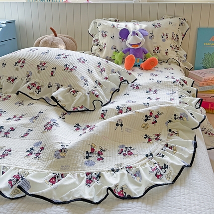 繁花家居 2025新款韩式大花边夹棉床盖系列 可爱鼠宝