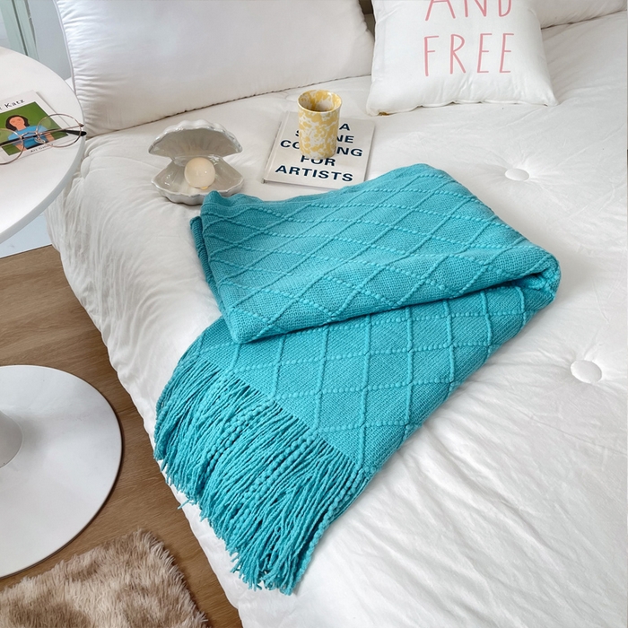 91家纺网 家纺一手货源 找家纺 朴尔家纺-毛巾被 2025新款菱形格条纹流苏手工针织毯 湖蓝色