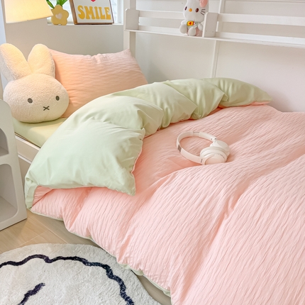 91家纺网 家纺一手货源 找家纺 悦织湾2025新款水洗棉泡泡纱系列三件套学生宿舍单人三件套轻奢时尚床上用品四件套 泡泡纱-粉+果绿