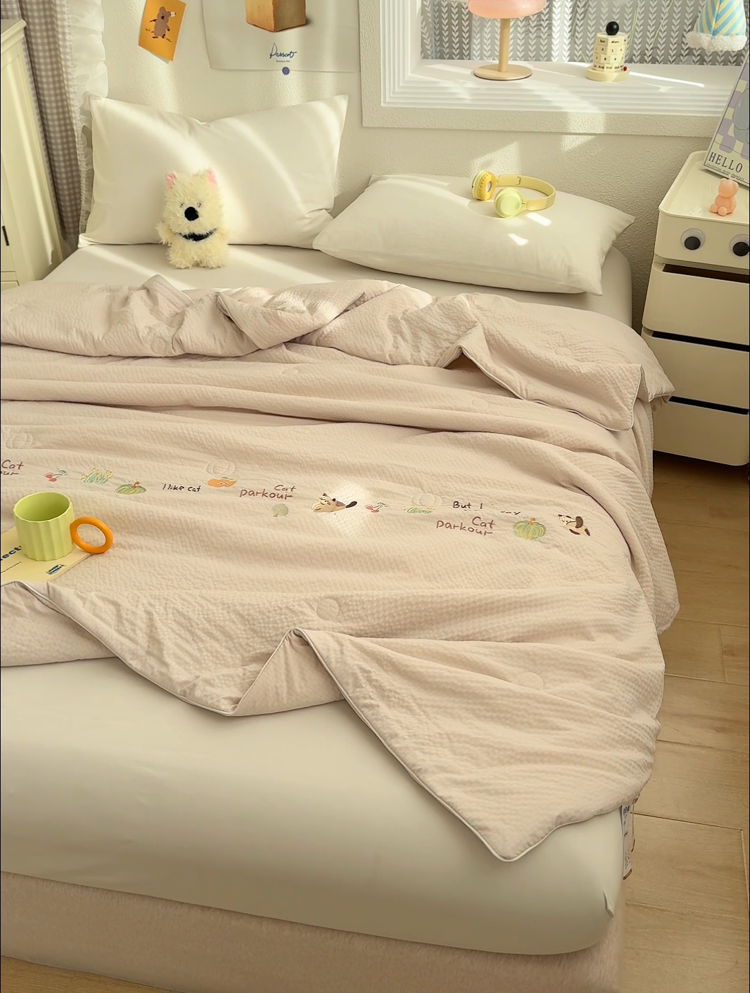 91家纺网 家纺一手货源 找家纺 睡棉坊 2025新款A类泡泡棉夏被韩版原创设计刺绣款空调被夏凉被 香槟色