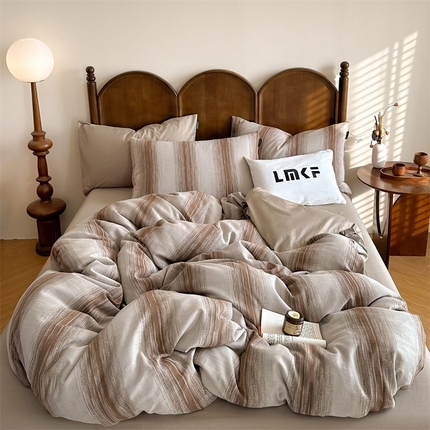 91家纺网 家纺一手货源 找家纺 蓝米卡夫 2025新品-60S全棉色织大提花四件套（礼盒包装） 条纹主义-咖