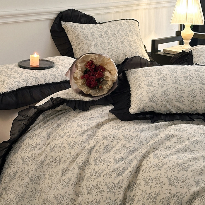 91家纺网 家纺一手货源 找家纺 蓝邻家纺 2025年新款全棉法式复古真丝绉花边四件套系列 瑞莎-灰