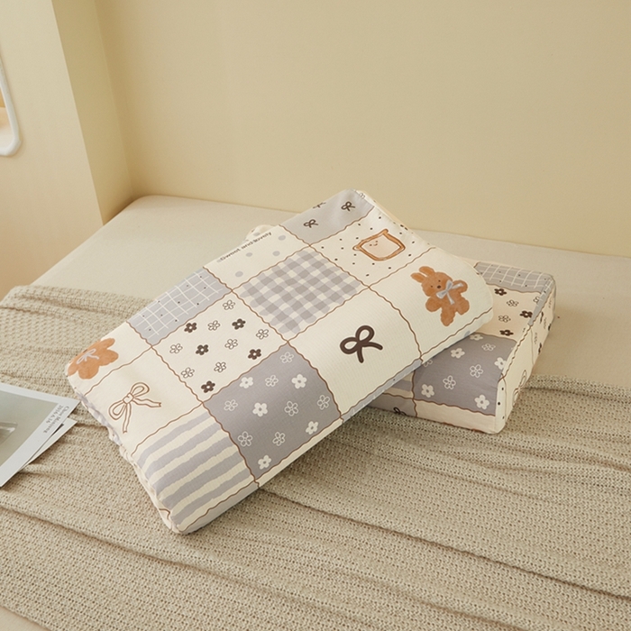 91家纺网 家纺一手货源 找家纺 翎盈家纺 2025新款纯棉小清新乳胶枕专用枕套 布偶小熊