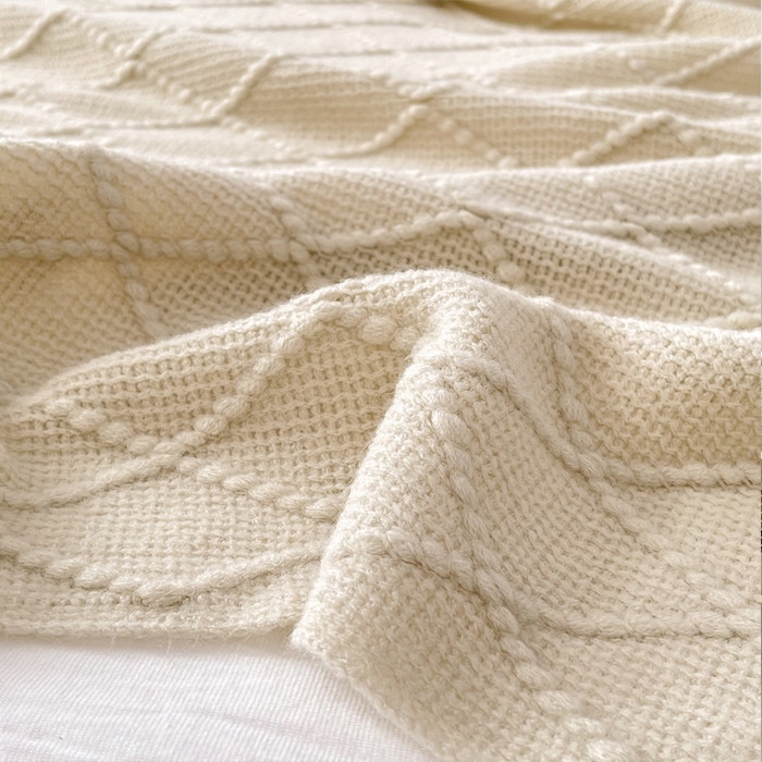 91家纺网 家纺一手货源 找家纺 朴尔家纺-毛巾被 2025新款菱形格条纹流苏手工针织毯 米白色