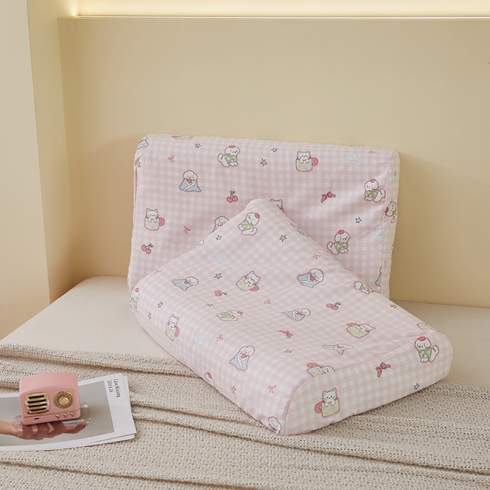 91家纺网 家纺一手货源 找家纺 翎盈家纺 2025新款纯棉小清新乳胶枕专用枕套 可爱家族