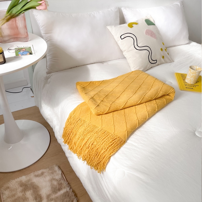 91家纺网 家纺一手货源 找家纺 朴尔家纺-毛巾被 2025新款菱形格条纹流苏手工针织毯 杏黄色