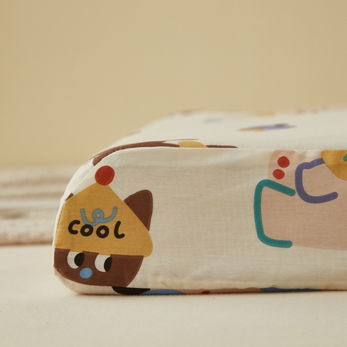 91家纺网 家纺一手货源 找家纺 翎盈家纺 2025新款纯棉小清新乳胶枕专用枕套 机智萌宠