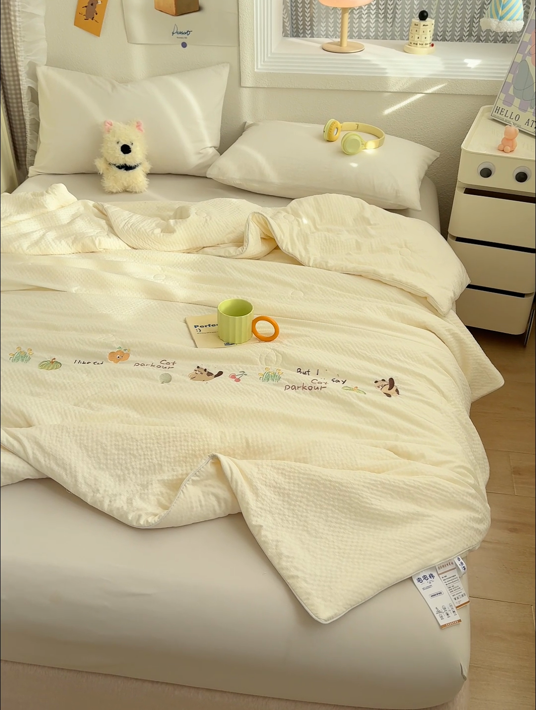 91家纺网 家纺一手货源 找家纺 睡棉坊 2025新款A类泡泡棉夏被韩版原创设计刺绣款空调被夏凉被 米白色